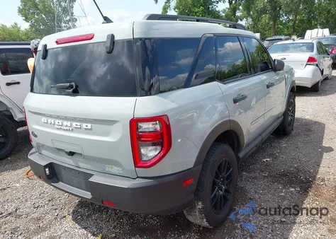 2021 Ford Bronco Sport Big Bend z USA, uszkodzony, nr VIN 3FMCR9B61MRA95372